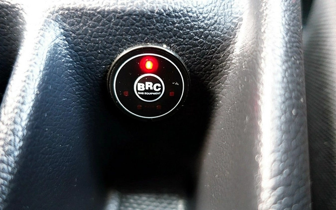 Kia Rio cena 48899 przebieg: 97000, rok produkcji 2018 z Złoczew małe 781
